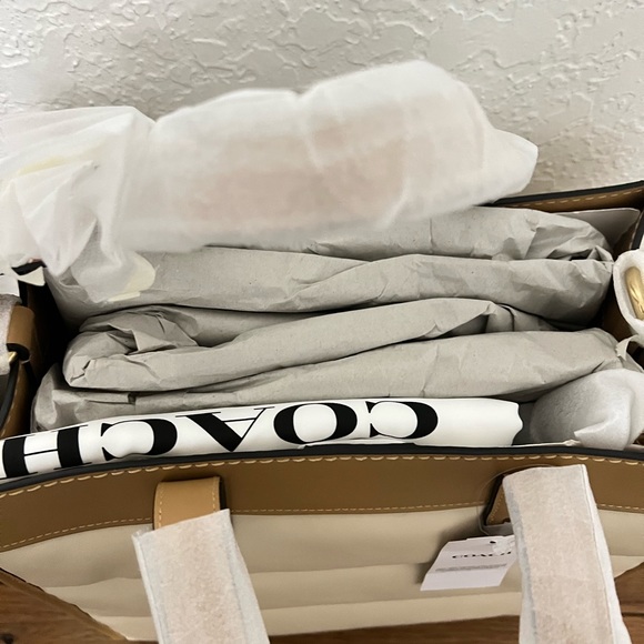 COACH Field Colorblock Quilted Leather Tote - Picture 8 of 12